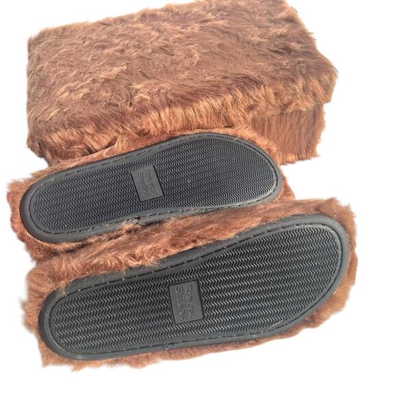 New nwt Bravest studio bearclaw furry slip on shoes 10 bear claw main image 2